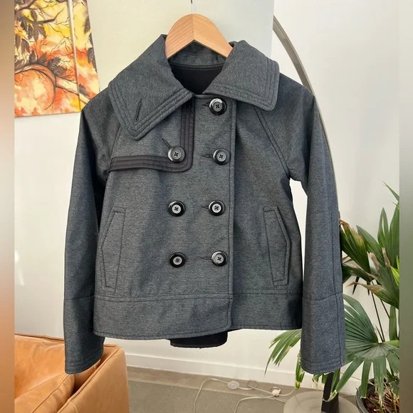 Lululemon Coco Softshell - Picture 3 of 5